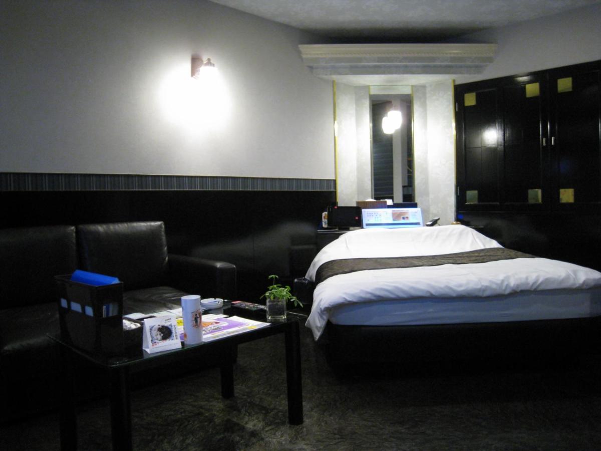 Valentine (Adults Only) Hotel Tottori Buitenkant foto